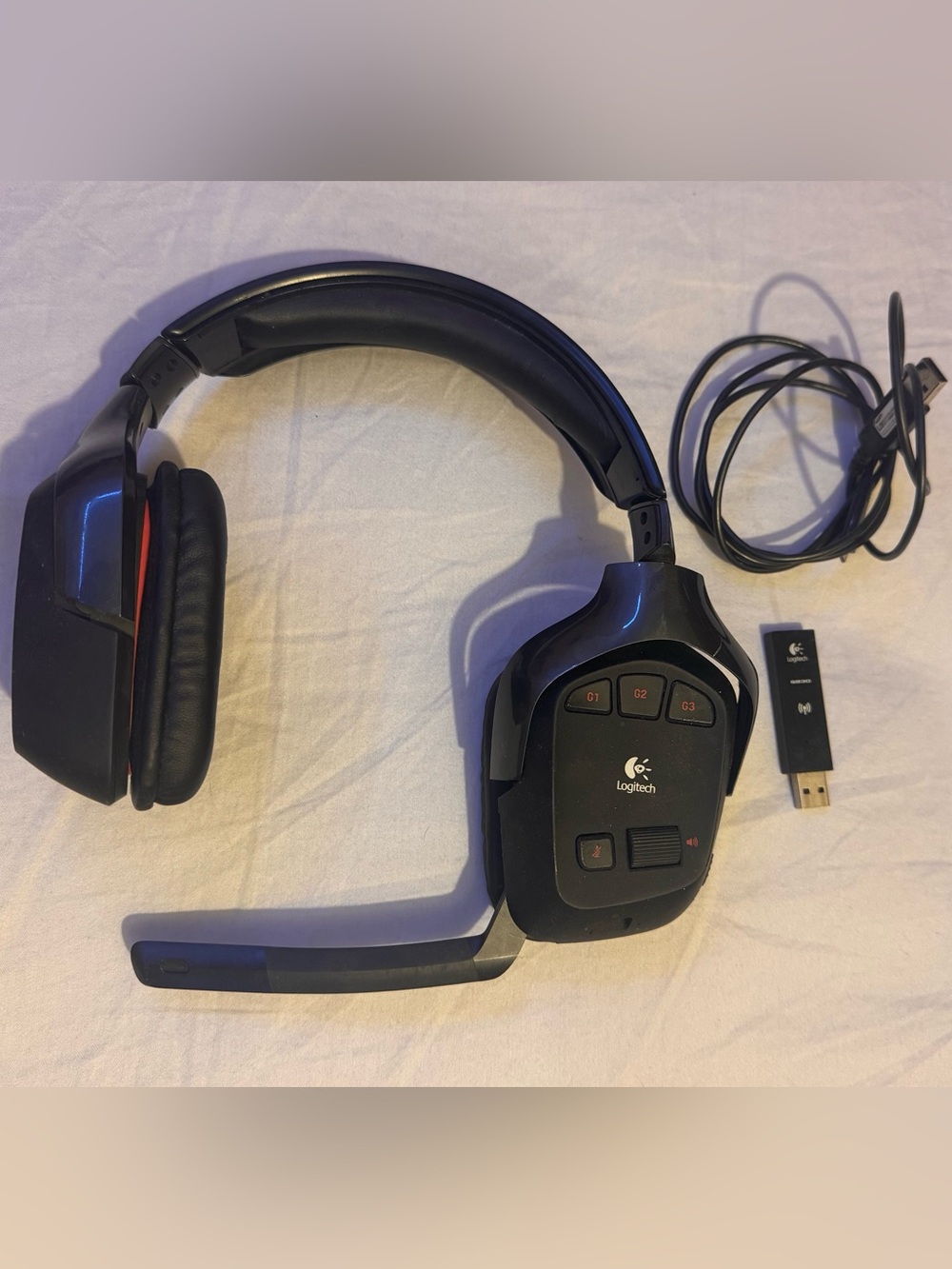 Logitech G930 Wireless Gaming Headset w/ USB Receiver Dongle & Charging Cable